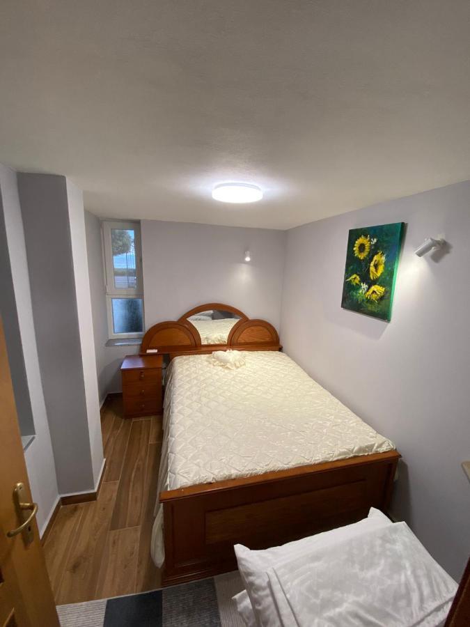 B & B Pogradec Exterior photo