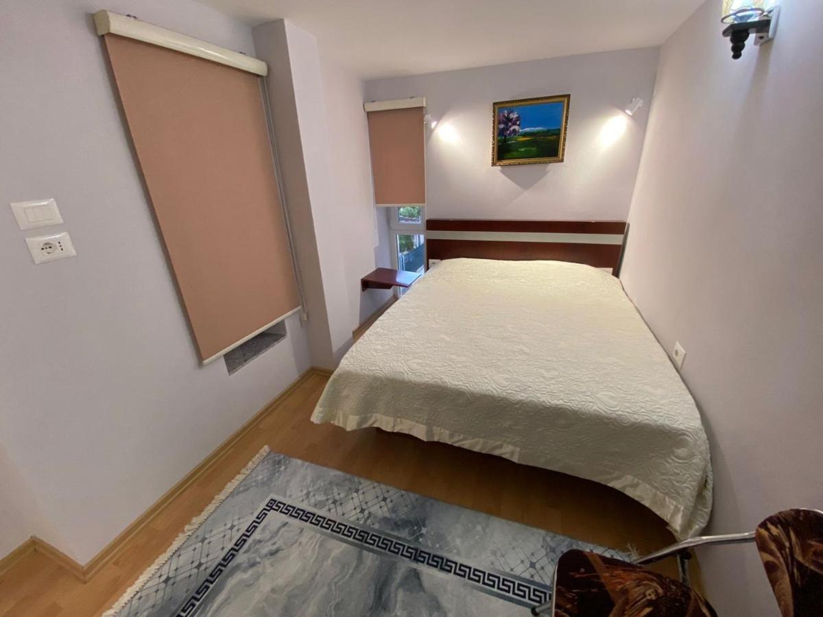 B & B Pogradec Exterior photo